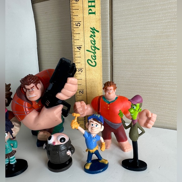 Disney Wreck-It Ralph Action Figures - Picture 2 of 13
